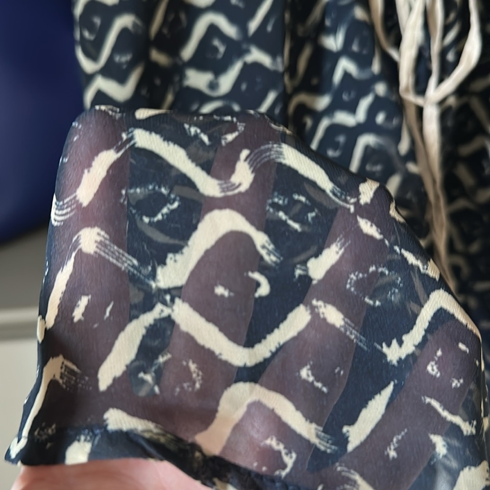Drawstring patterned dress - Picture 6 of 11